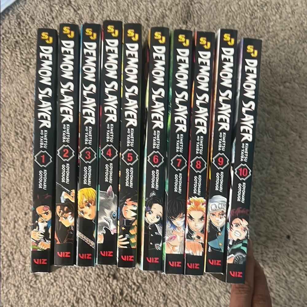 Demon Slayer Manga Set Volumes 1-10